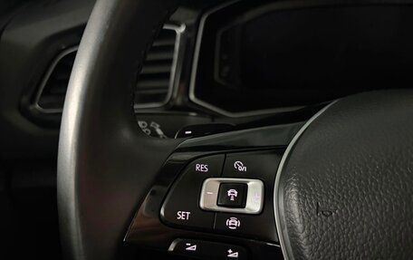 Volkswagen T-Roc I, 2023 год, 1 190 000 рублей, 12 фотография