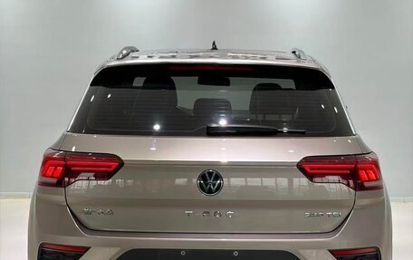Volkswagen T-Roc I, 2023 год, 1 190 000 рублей, 5 фотография