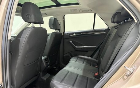 Volkswagen T-Roc I, 2023 год, 1 190 000 рублей, 17 фотография