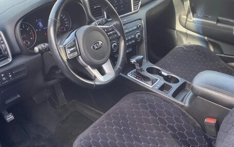 KIA Sportage IV рестайлинг, 2021 год, 1 950 000 рублей, 3 фотография