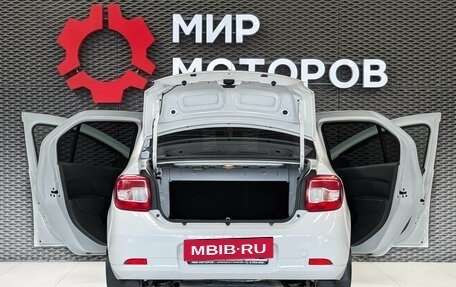 Renault Logan II, 2019 год, 955 000 рублей, 7 фотография