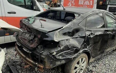 Hyundai Solaris II рестайлинг, 2012 год, 300 000 рублей, 3 фотография
