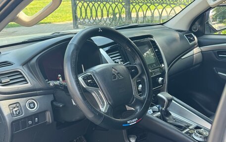 Mitsubishi Pajero Sport III рестайлинг, 2021 год, 2 500 000 рублей, 3 фотография