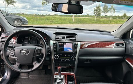 Toyota Camry, 2013 год, 2 100 000 рублей, 8 фотография
