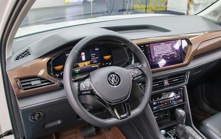 Volkswagen Tharu, 2023 год, 1 380 000 рублей, 11 фотография