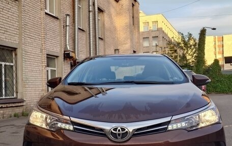 Toyota Corolla, 2018 год, 1 950 000 рублей, 2 фотография