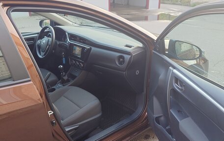 Toyota Corolla, 2018 год, 1 950 000 рублей, 16 фотография