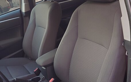 Toyota Corolla, 2018 год, 1 950 000 рублей, 26 фотография