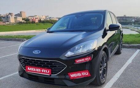 Ford Escape, 2022 год, 2 400 000 рублей, 4 фотография
