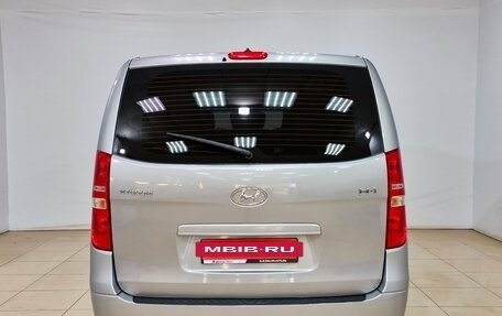 Hyundai H-1 II рестайлинг, 2016 год, 2 650 000 рублей, 8 фотография