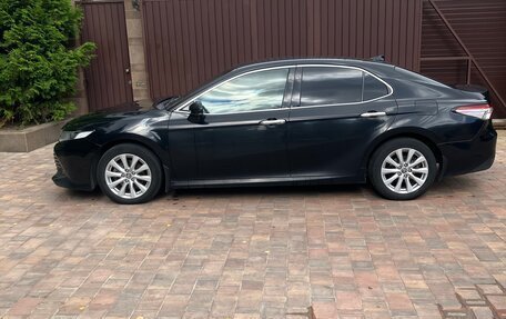 Toyota Camry, 2020 год, 2 400 000 рублей, 3 фотография