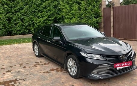 Toyota Camry, 2020 год, 2 400 000 рублей, 6 фотография