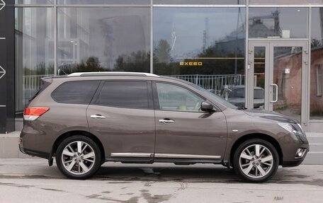 Nissan Pathfinder, 2015 год, 1 780 000 рублей, 4 фотография