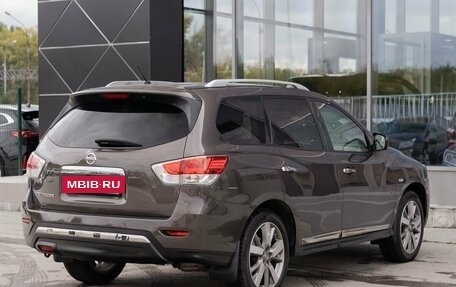 Nissan Pathfinder, 2015 год, 1 780 000 рублей, 5 фотография
