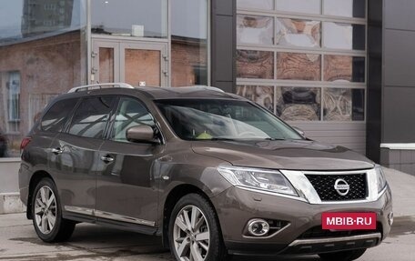 Nissan Pathfinder, 2015 год, 1 780 000 рублей, 3 фотография