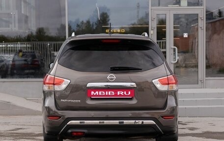 Nissan Pathfinder, 2015 год, 1 780 000 рублей, 6 фотография