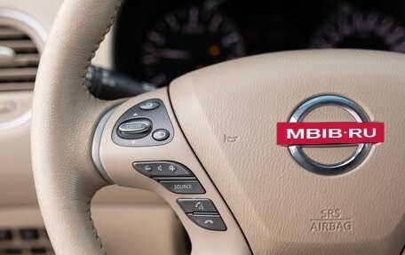 Nissan Pathfinder, 2015 год, 1 780 000 рублей, 12 фотография