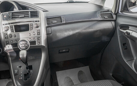 Toyota Verso I, 2009 год, 1 149 000 рублей, 22 фотография