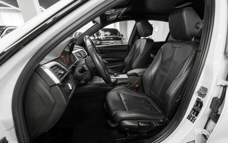BMW 3 серия, 2018 год, 2 660 000 рублей, 9 фотография