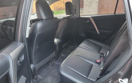 Toyota RAV4, 2014 год, 1 950 000 рублей, 12 фотография