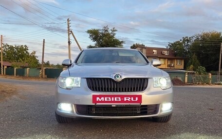 Skoda Superb III рестайлинг, 2012 год, 1 050 000 рублей, 2 фотография