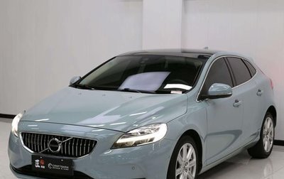 Volvo V40 II рестайлинг, 2019 год, 1 180 000 рублей, 1 фотография