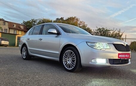 Skoda Superb III рестайлинг, 2012 год, 1 050 000 рублей, 3 фотография