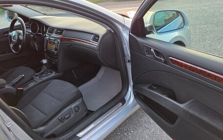 Skoda Superb III рестайлинг, 2012 год, 1 050 000 рублей, 14 фотография