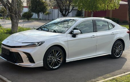 Toyota Camry, 2026 год, 2 750 000 рублей, 2 фотография