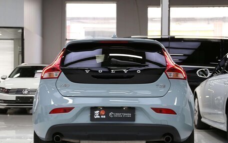 Volvo V40 II рестайлинг, 2019 год, 1 180 000 рублей, 4 фотография