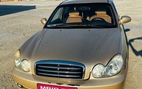 Hyundai Sonata IV рестайлинг, 2005 год, 450 000 рублей, 1 фотография