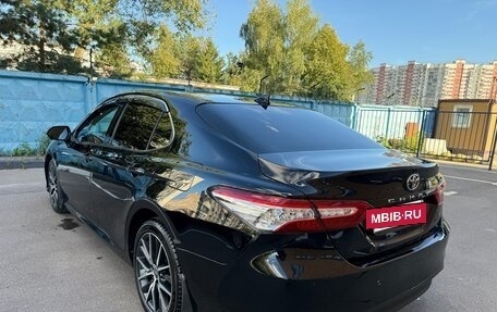 Toyota Camry, 2021 год, 3 160 000 рублей, 6 фотография