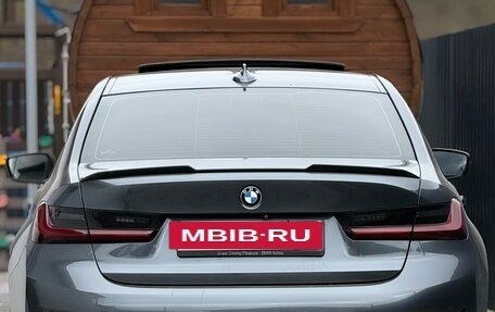 BMW 3 серия, 2018 год, 3 150 000 рублей, 22 фотография