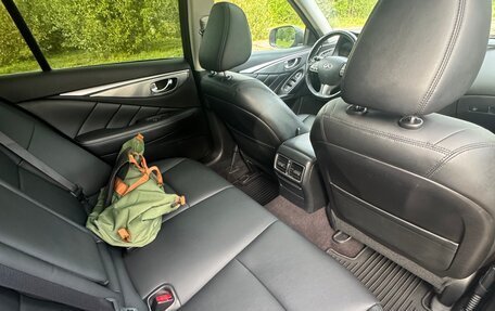 Infiniti Q50 I рестайлинг, 2015 год, 1 850 000 рублей, 16 фотография