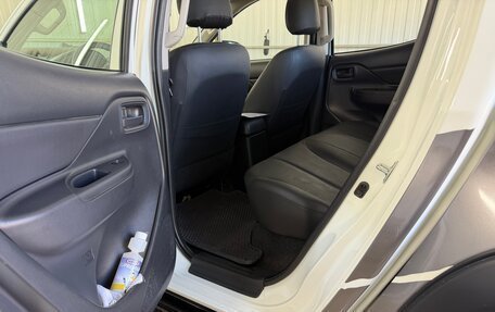 Mitsubishi L200 IV рестайлинг, 2023 год, 4 200 000 рублей, 7 фотография