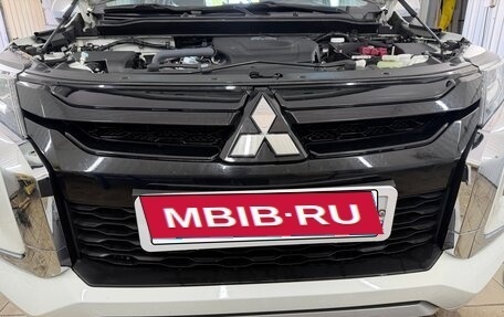 Mitsubishi L200 IV рестайлинг, 2023 год, 4 200 000 рублей, 16 фотография