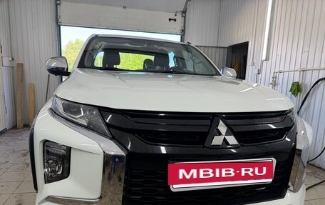 Mitsubishi L200 IV рестайлинг, 2023 год, 4 200 000 рублей, 15 фотография