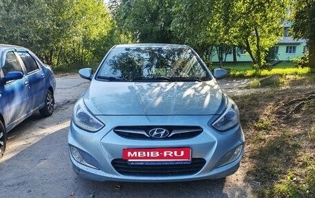 Hyundai Solaris II рестайлинг, 2014 год, 900 000 рублей, 3 фотография