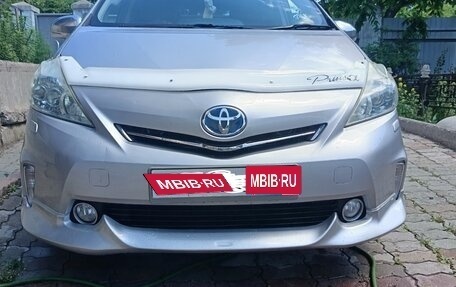 Toyota Prius Alpha I (ZVW40/41), 2011 год, 940 000 рублей, 13 фотография