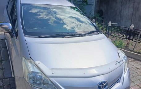 Toyota Prius Alpha I (ZVW40/41), 2011 год, 940 000 рублей, 14 фотография