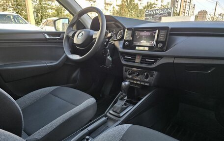 Skoda Rapid II, 2020 год, 1 590 000 рублей, 10 фотография