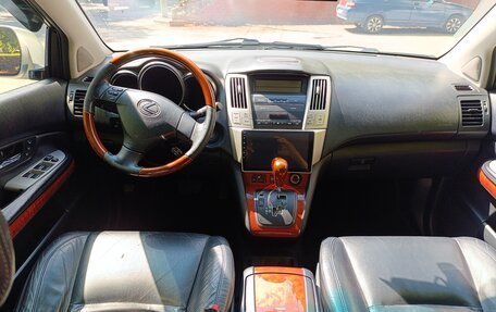Lexus RX II рестайлинг, 2004 год, 1 890 000 рублей, 14 фотография