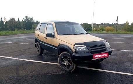 Chevrolet Niva I рестайлинг, 2004 год, 165 000 рублей, 3 фотография