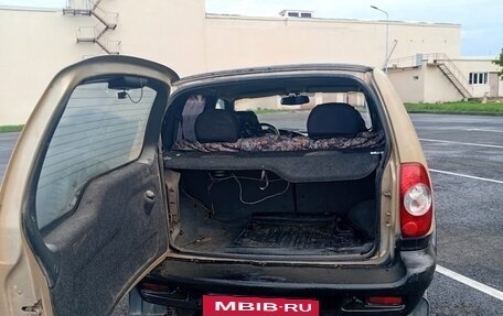Chevrolet Niva I рестайлинг, 2004 год, 165 000 рублей, 12 фотография