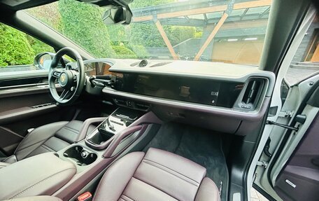 Porsche Cayenne III, 2023 год, 16 320 000 рублей, 23 фотография