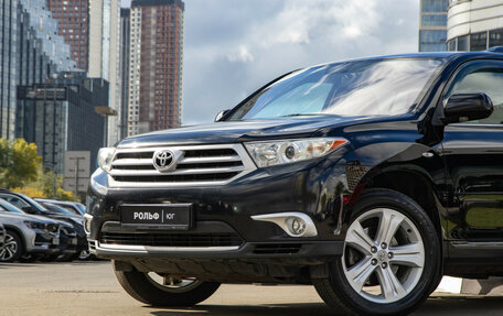 Toyota Highlander III, 2011 год, 1 768 000 рублей, 14 фотография
