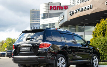 Toyota Highlander III, 2011 год, 1 768 000 рублей, 4 фотография