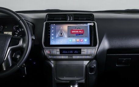 Toyota Land Cruiser Prado 150 рестайлинг 2, 2019 год, 3 990 000 рублей, 13 фотография