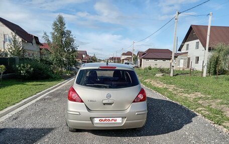 Nissan Tiida, 2010 год, 700 000 рублей, 3 фотография