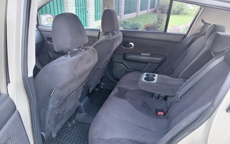 Nissan Tiida, 2010 год, 700 000 рублей, 8 фотография